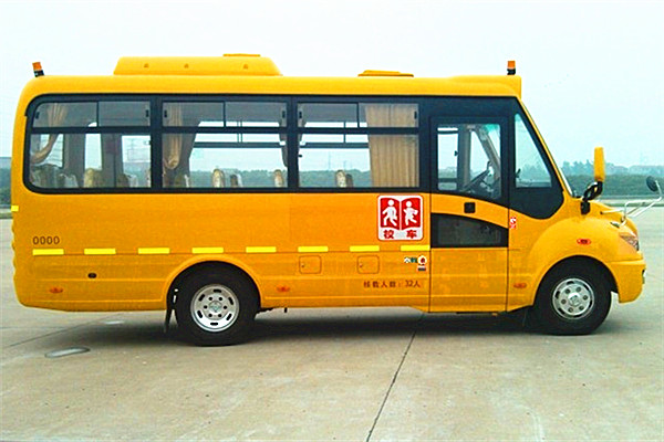 东风DFH6660B小学生专用校车(柴油国五24-32座)