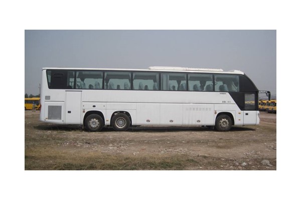 宇通ZK6132HNQ1Y客车(天然气国五24-59座)