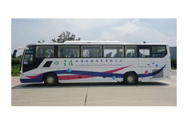 海格KLQ6125HTAE50客车(柴油国五24-67座)