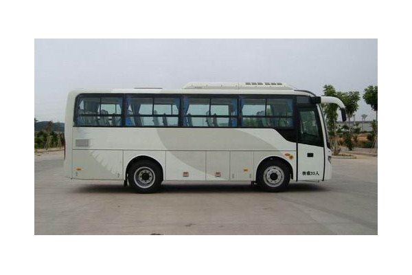 金旅XML6757J95Z客车(柴油国五24-32座)