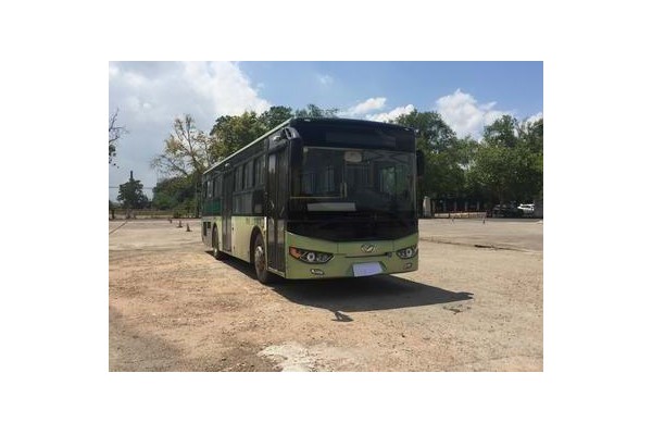 上饶SR6106PHEVG5公交车(柴油/电混动国五17-40座)