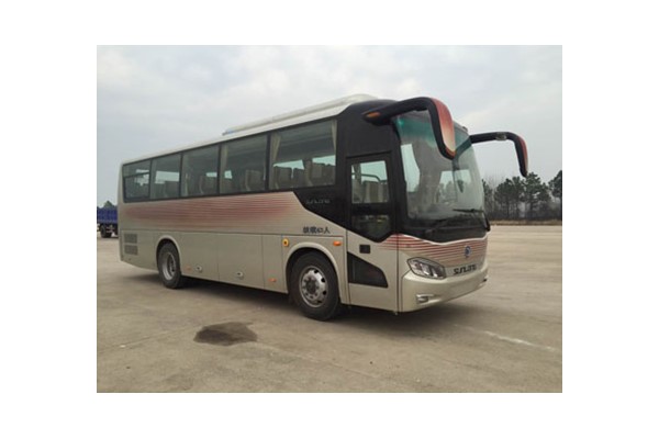 申龙SLK6903BLD5客车(柴油国五24-42座)