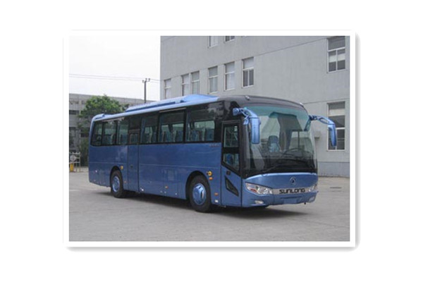 申龙SLK6118ULD5HEVL1公交车(柴油/电混动国五10-51座)