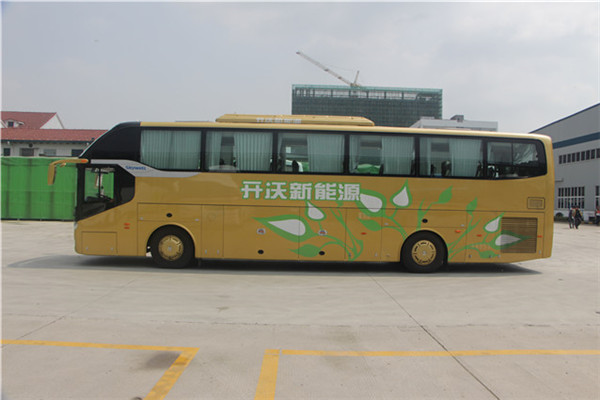 南京金龙NJL6125HEV客车(柴油/电混动国五24-52座)