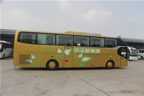 南京金龙NJL6125HEV客车(柴油/电混动国五24-52座)