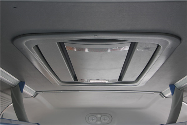 南京金龙NJL6117BEV4客车(纯电动24-53座)