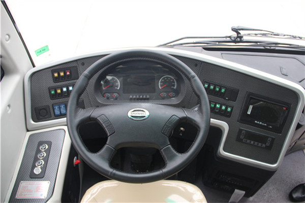 南京金龙NJL6107BEV5客车(纯电动24-52座)
