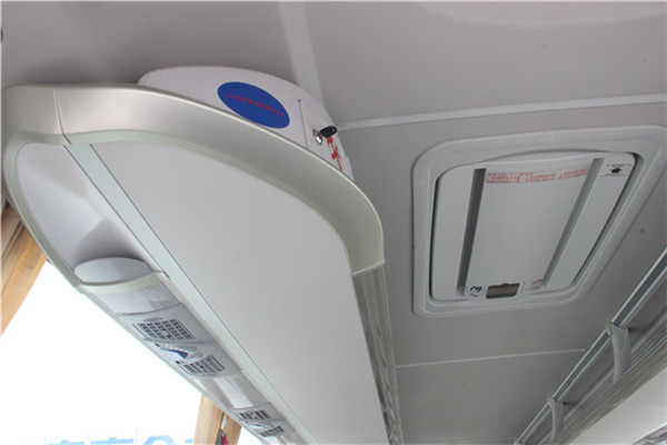 南京金龙NJL6107BEV5客车(纯电动24-52座)
