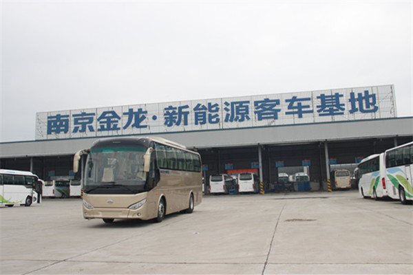 南京金龙NJL6107BEV4客车(纯电动24-47座)