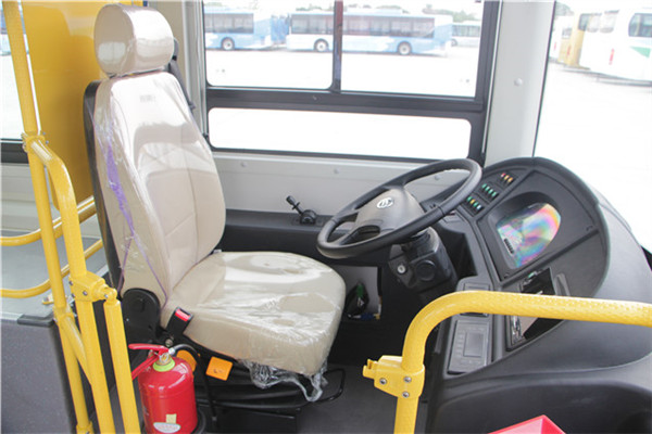 南京金龙NJL6100BEV47公交车(纯电动10-37座)