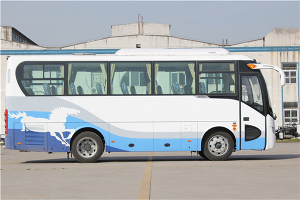 南京金龙NJL6808YA5客车(柴油国五24-35座)