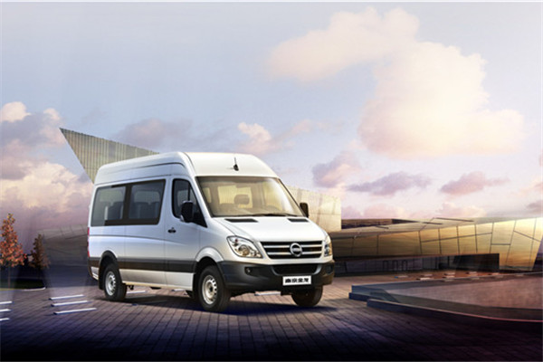 南京金龙NJL6600BEV45客车(纯电动10-18座)