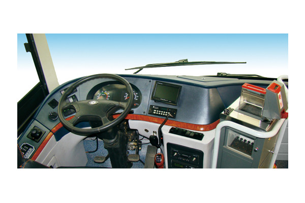 东风超龙EQ6105CTBEV4公交车(纯电动10-40座)