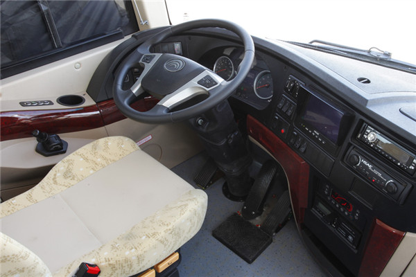 宇通ZK6906BEVQ5客车(纯电动24-39座)