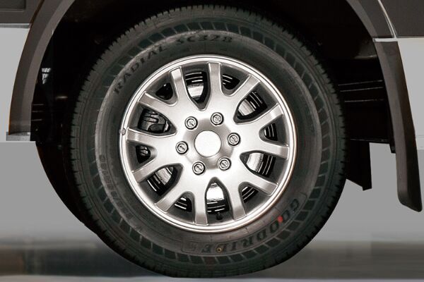 金龙XMQ6593KED5C1轻型客车(柴油国五10-14座)