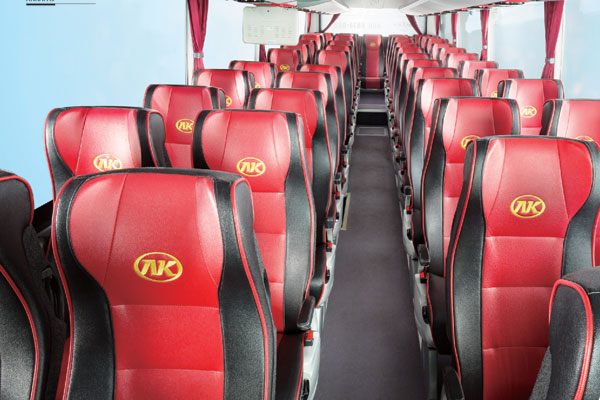 安凯HFF6120A12客车(柴油国五24-59座)