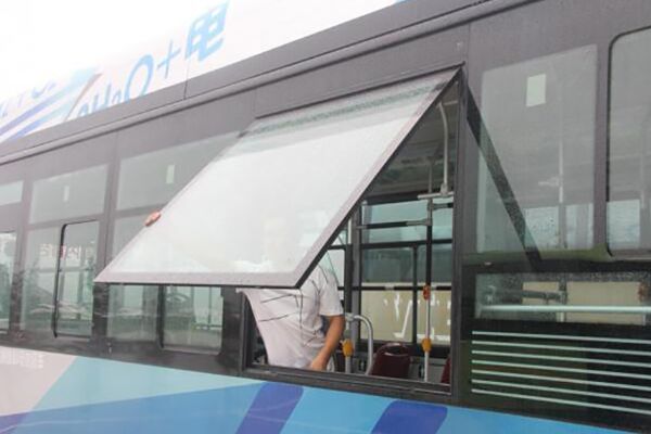 中通LCK6120FCEVG公交车(燃料电池50座以上)