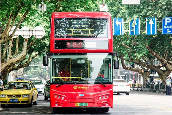 南京金龙NJL6100GSEV1双层公交车(纯电动11-59座)