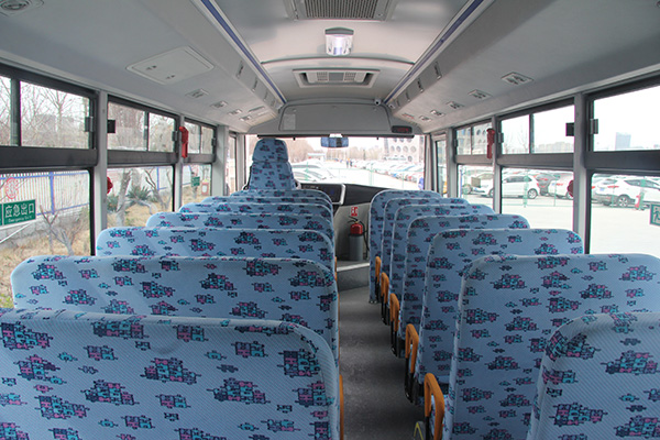中通LCK6809D5X小学生专用校车(柴油国五24-41座)