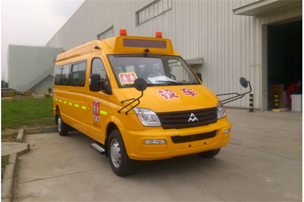 上汽大通SH6601A4D5-YA幼儿专用校车(柴油国五20-25座)