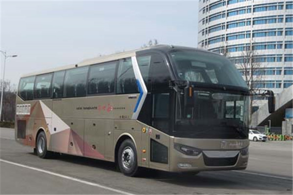 中通LCK6126H5QA1客车(柴油国五25-55座)