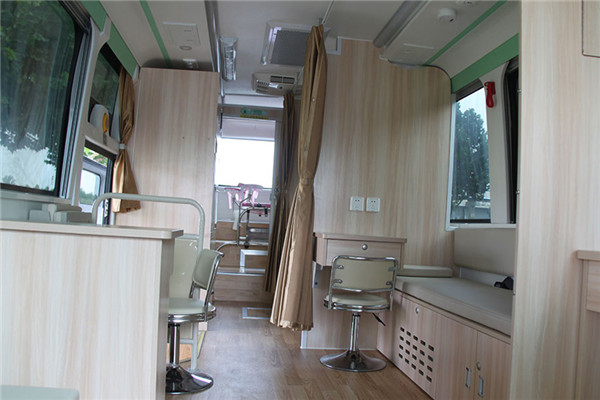 宇通ZK5156XYL6体检车(柴油国五2-9座)