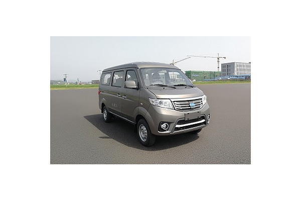南京金龙NJL6420BEV1多用途轻客(纯电动5-7座)