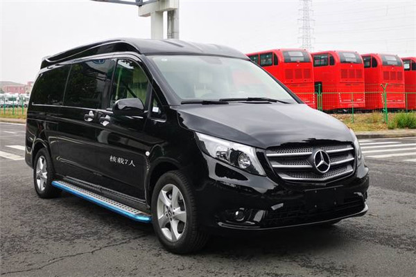 宇通ZK5033XBG1流动办公车(汽油国六4-7座)