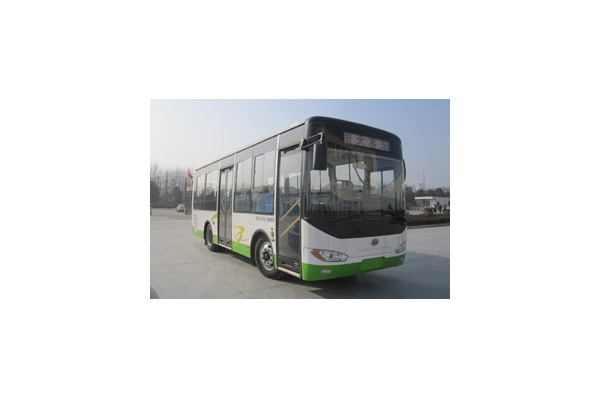 楚风HQG6810HEV插电式公交车(柴油/电混动国五10-30座)