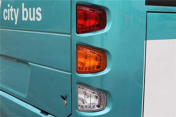 东风旅行车EQ6100CACBEV1公交车(纯电动25-41座)