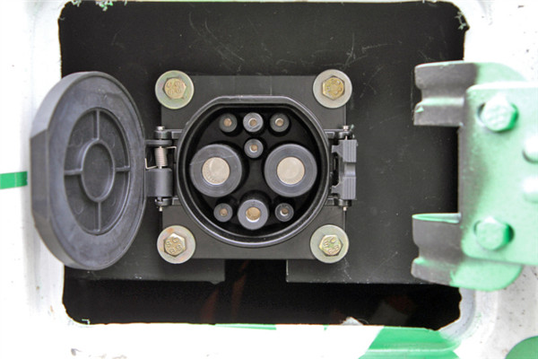 东风旅行车EQ6100CACBEV1公交车(纯电动25-41座)