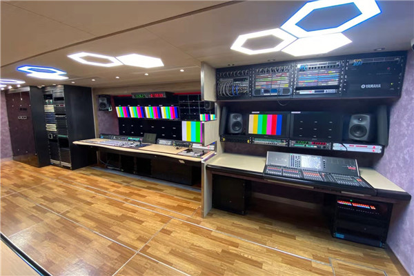 北方BFC5240XDS电视车(柴油国五2座)