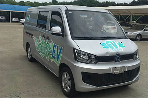 申龙SLK5021XXYE0BEV01厢式运输车(纯电动2座)