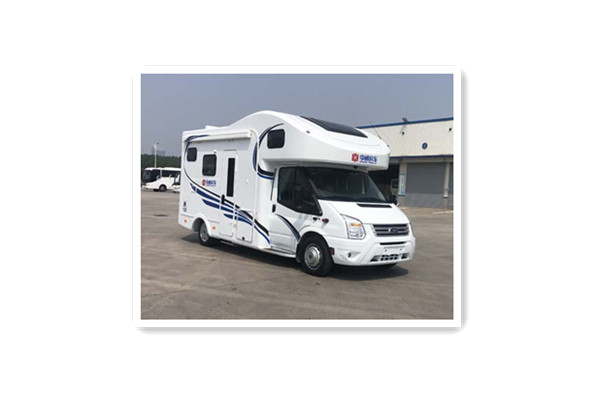 中通LCK5042XLJQ5A旅居车(柴油国五6座)