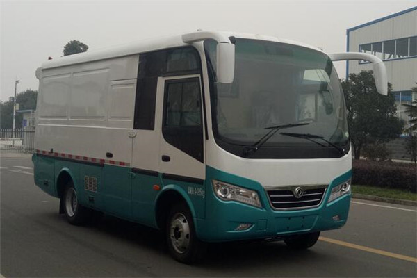 东风超龙EQ5046XXYT6D厢式运输车(柴油国六2-3座)