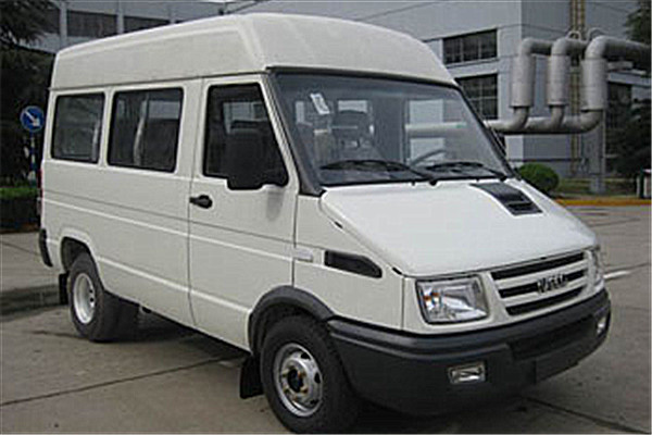 南京依维柯NJ6605ACM多用途乘用车(柴油国五5-9座)