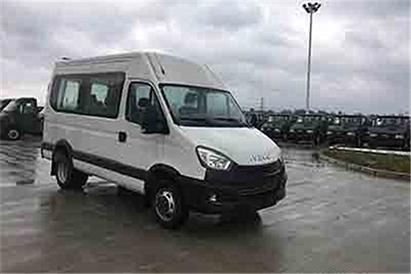 南京依维柯NJ6575ECM2多用途乘用车(柴油国五5-9座)
