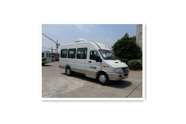 南京依维柯NJ6607CEV2客车(纯电动10-17座)