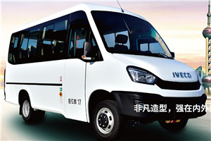 南京依维柯欧风NJ6715客车