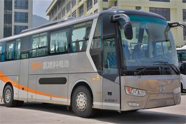 金旅XML6112JFCEV20客车(氢燃料电池24-50座)
