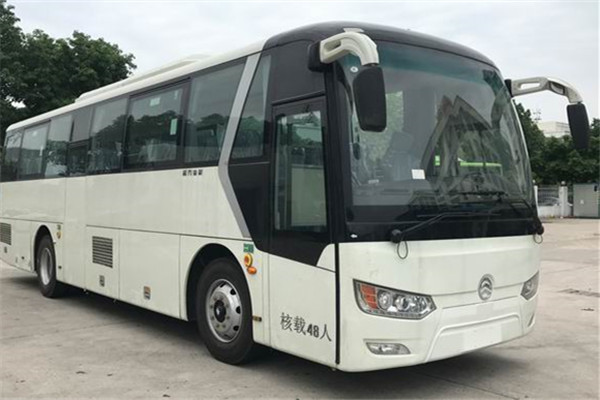 金旅XML6102JEVW02客车(纯电动24-48座)