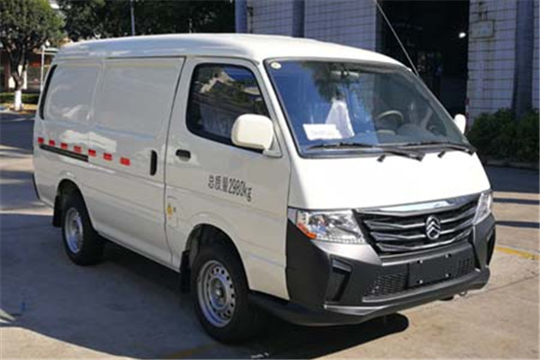 金旅XML5032XXYEV10厢式运输车(纯电动2座)