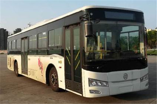 金旅XML6105JEVJ0C7公交车(纯电动20-40座)