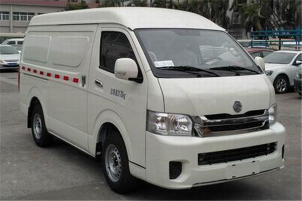 金旅XML5039XXY85厢式运输车(汽油国五2-5座)