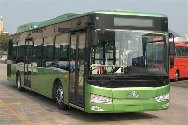 金旅XML6125JHEVD6CN插电式公交车(天然气/电混动国六23-41座)