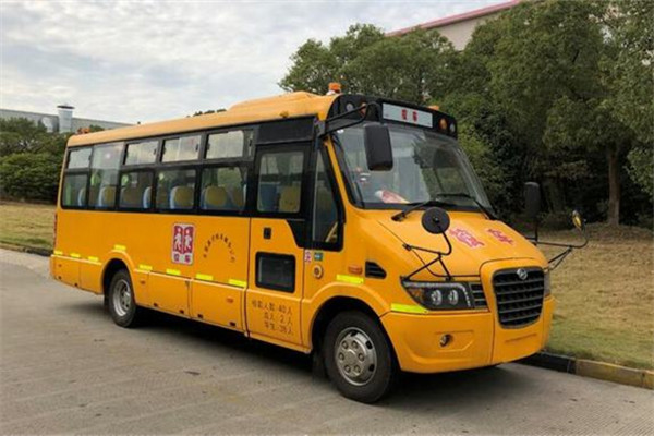 海格KLQ6756XQE6B小学生专用校车(柴油国六24-40座)
