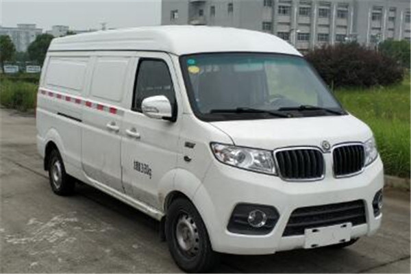 陆地方舟RQ5026XXYEVZ3厢式运输车(纯电动2-5座)