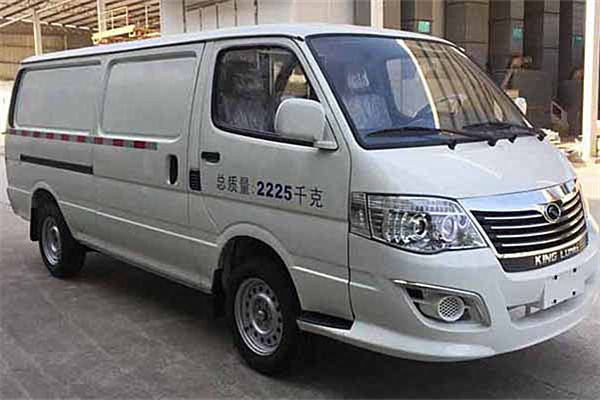 金龙XMQ5020XXY16厢式运输车(汽油国六2座)