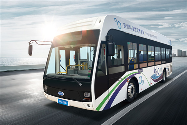 南京金龙NJL6113FCEV1低入口公交车(氢燃料电池19-37座)