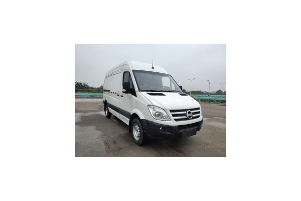 南京金龙NJL5040XXYEV2厢式运输车(纯电动2-3座)